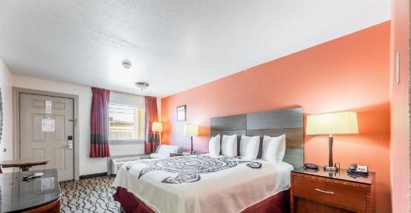 Motel 6 Galveston, TX Seawall image 29