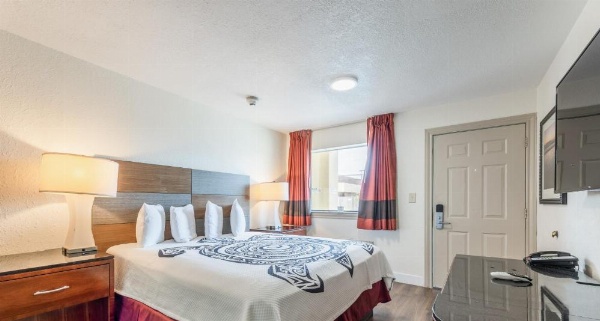 Motel 6 Galveston, TX Seawall image 30